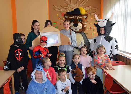 DZIEŃ POSTACI Z BAJEK grafika