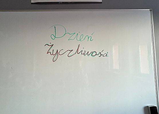 Dzień życzliwości w klasie 5b grafika