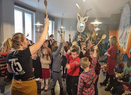 Przedstawienie ,,Dziadek do orzechów" - Teatr Lalki w Słupsku grafika