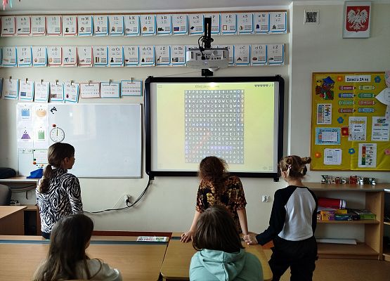 Walking in the jungle with Happy Kids grafika