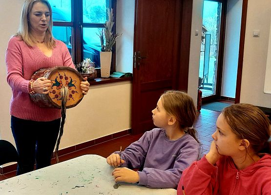 Wycieczka kaszubska klasy trzeciej - Bytów i Płotowo grafika