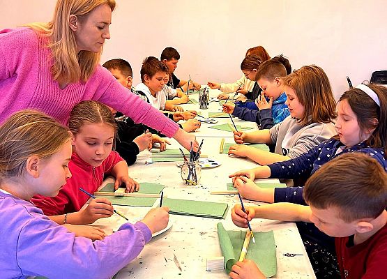 Wycieczka kaszubska klasy trzeciej - Bytów i Płotowo grafika