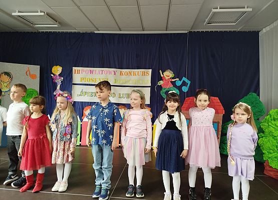 Powiatowy Konkurs Piosenki Dziecięcej dla Przedszkolaków – muzyczna uczta pełna talentów! grafika