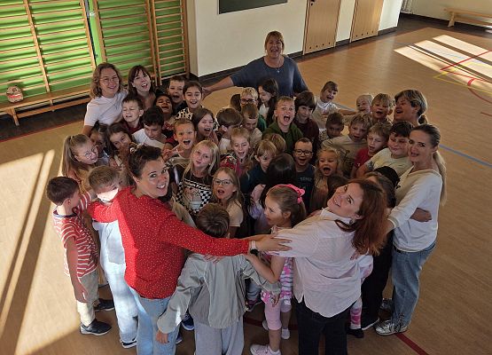 Międzynarodowy Dzień Kropki grafika