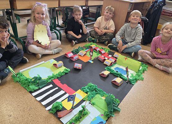 Bezpieczeństwo na drodze - lekcja w klasie pierwszej grafika