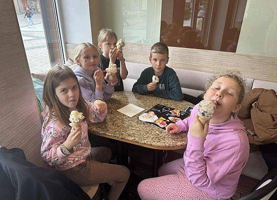 Dzień Chłopaka w klasach trzecich grafika