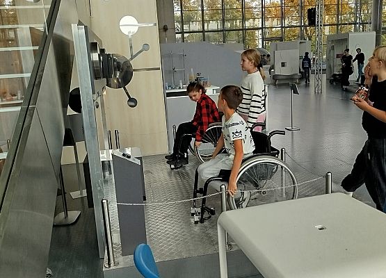 Wycieczka klasy 5a do Centrum Nauki Experyment w Gdyni grafika