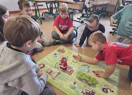 Roboty w Akcji! - zajęcia robotyki z kodowania dla początkujących grafika