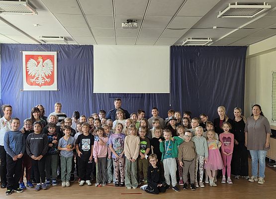 Bezpieczeństwo w ruchu drogowym - spotkanie z funkcjonariuszem Policji grafika