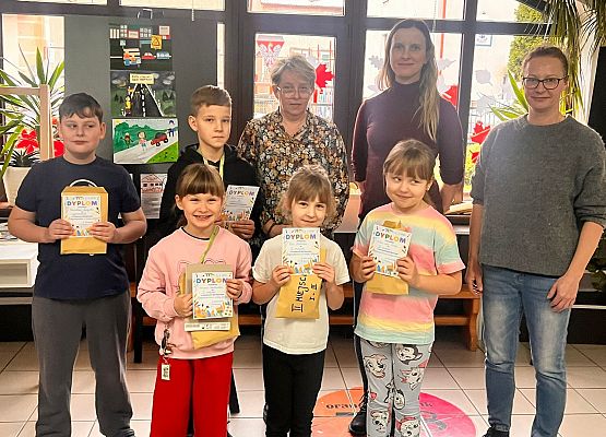 "Odblaskowa Szkoła" - zwycięzcy konkursu plastycznego na temat bezpieczeństwa w ruchu drogowym grafika