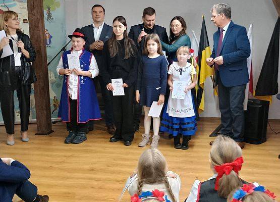 Powiatowe Eliminacje do XII Regionalnego Konkursu MÉSTER BËLNÉGÒ CZËTANIÔ PÒ KASZËBSKÙ grafika