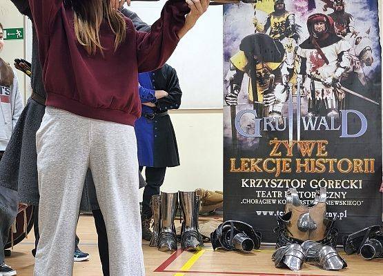 Żywa lekcja historii – Teatr historyczny Krzysztofa Góreckiego grafika