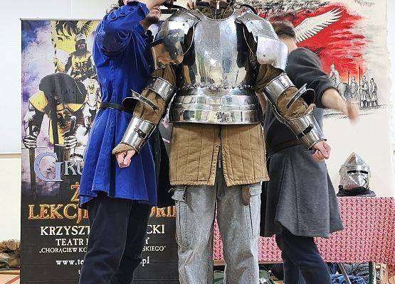 Żywa lekcja historii – Teatr historyczny Krzysztofa Góreckiego grafika