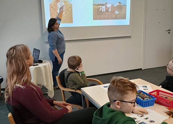 Wycieczka do Muzeum Piśmiennictwa i Muzyki Kaszubsko-Pomorskiej w Wejherowie. grafika