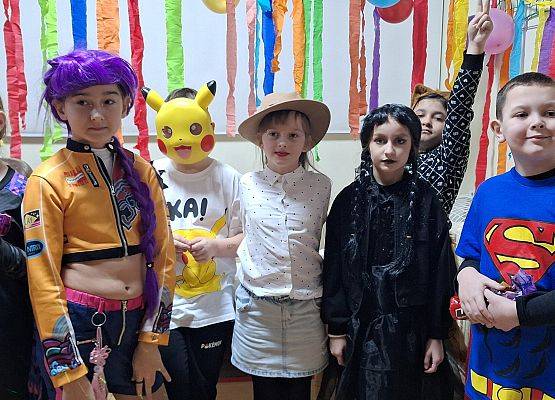 Bal karnawałowy klas I-III grafika