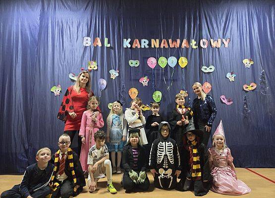 Bal karnawałowy klas I-III grafika