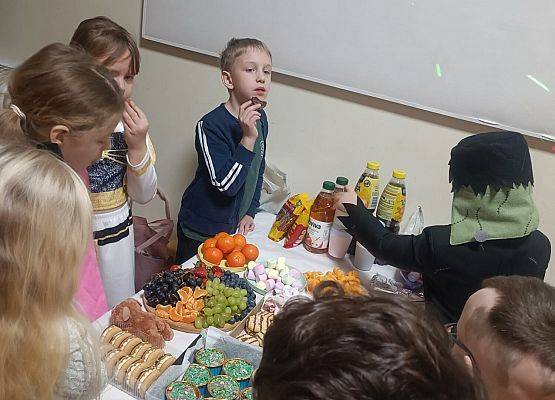 Bal karnawałowy klas I-III grafika