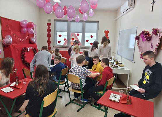 Walentynki z Samorządem Uczniowskim grafika