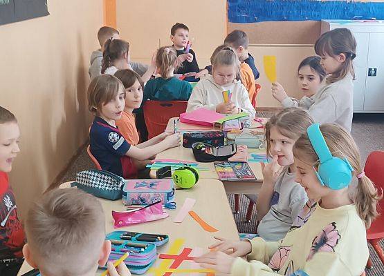 Tworzymy "Słoiki Życzliwości" - warsztaty o życzliwości dla drugoklasistów grafika