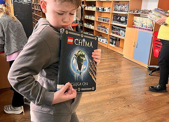 Klasa II odkrywa tajemnice Miejskiej Biblioteki Publicznej w Lęborku grafika