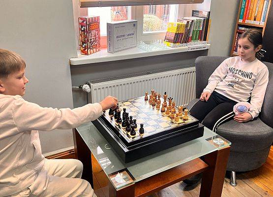 Klasa II odkrywa tajemnice Miejskiej Biblioteki Publicznej w Lęborku grafika