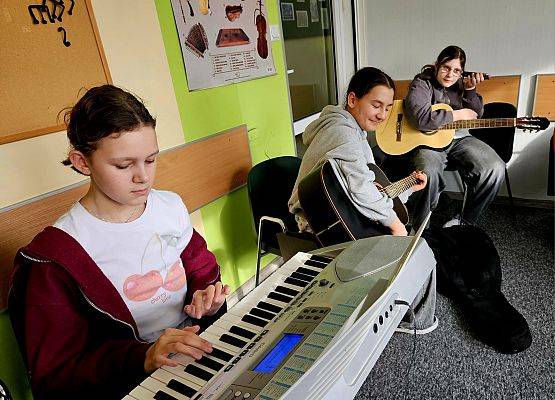 Kółko wokalno-instrumentalne grafika