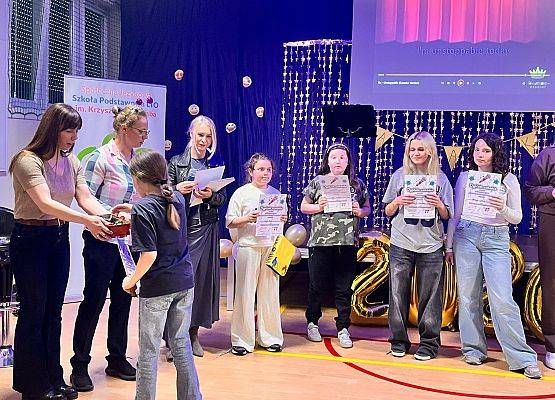 „Karaoke in Foreign Languages” - muzyczna podróż pełna emocji grafika