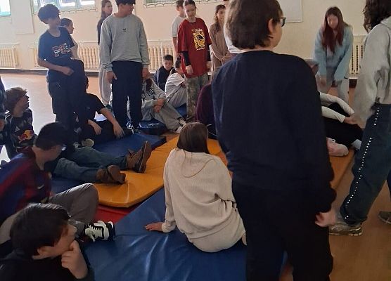 Tydzień Profilaktyki - "Przeciwdziałanie przemocy rówieśniczej" grafika