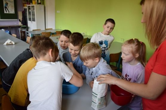  Grafika #3: "OD ZIARENKA DO BOCHENKA" grafika