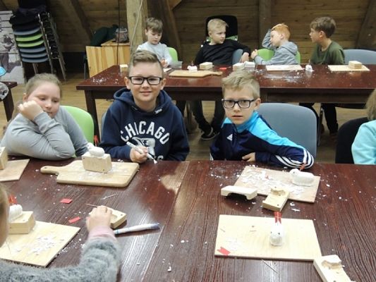  Grafika #18: WYCIECZKA KLAS III DO SWOŁOWA grafika