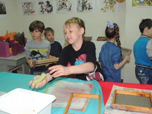  Grafika #1: WARSZTATY "PAPIER CZERPANY" grafika