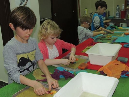  Grafika #6: WARSZTATY "PAPIER CZERPANY" grafika