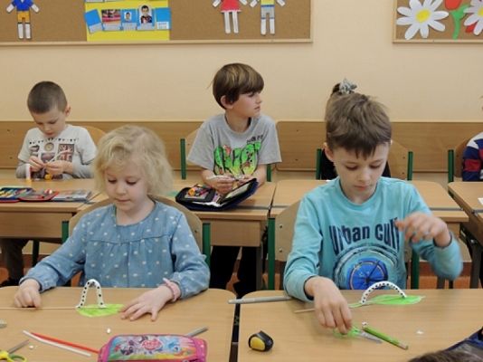  Grafika #12: WESOŁE GĄSIENNICE grafika