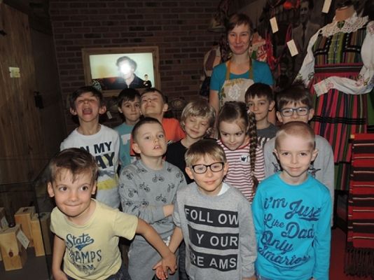  Grafika #23: LEKCJA MUZEALNA W SWOŁOWIE Opowieści utkane … o wełnie grafika