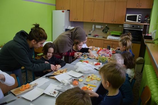  Grafika #5: "International Education. grafika