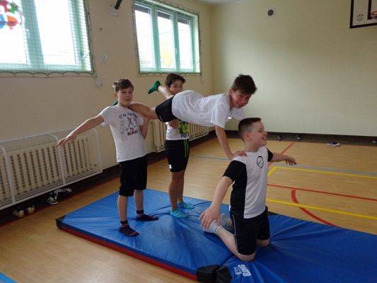  Grafika #13: GIMNASTYKA NA WF-IE grafika