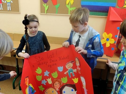  Grafika #4: ,,O RETY,RETY ! NIECH ŻYJĄ NAM KOBIETY! grafika