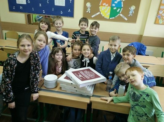  Grafika #7: ,,O RETY,RETY ! NIECH ŻYJĄ NAM KOBIETY! grafika