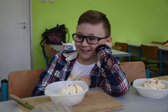  Grafika #6: BANANA SPLIT grafika