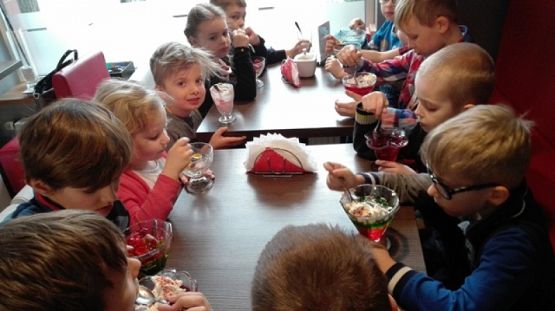  Grafika #2: SŁODKIE WALENTYNKI W KLASIE PIERWSZEJ grafika