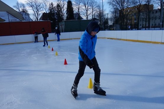  Grafika #1: WF zimą na lodowisku grafika