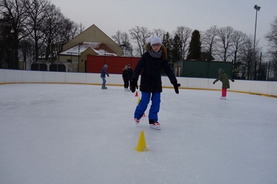  Grafika #8: WF zimą na lodowisku grafika