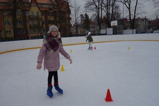  Grafika #15: WF zimą na lodowisku grafika
