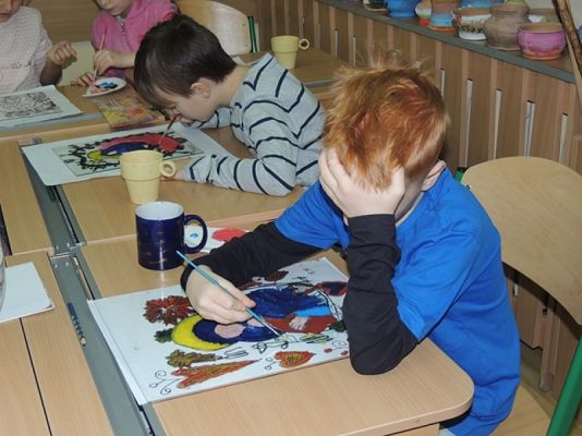  Grafika #3: GINĄCE RZEMIOSŁA – MALOWANIE NA SZKLE grafika