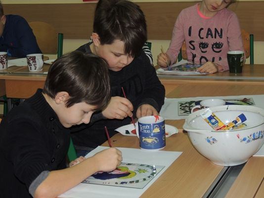  Grafika #4: GINĄCE RZEMIOSŁA – MALOWANIE NA SZKLE grafika