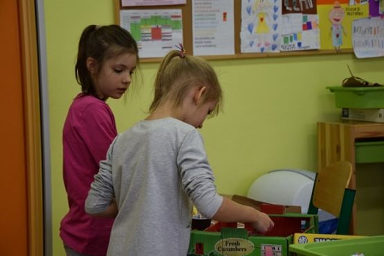  Grafika #4: W ŚWIECIE KSIĄŻEK grafika