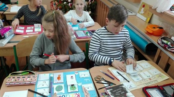  Grafika #4: "OTACZAJĄ NAS RZECZOWNIKI" grafika