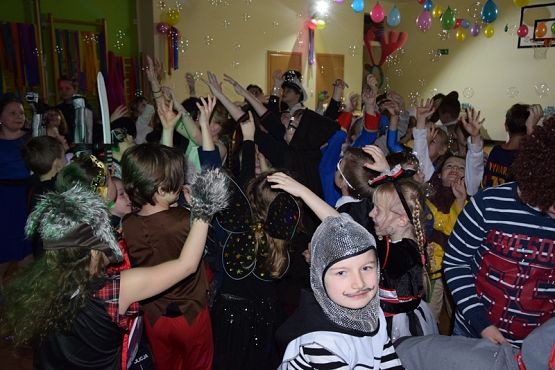  Grafika #10: BAL KARNAWAŁOWY grafika