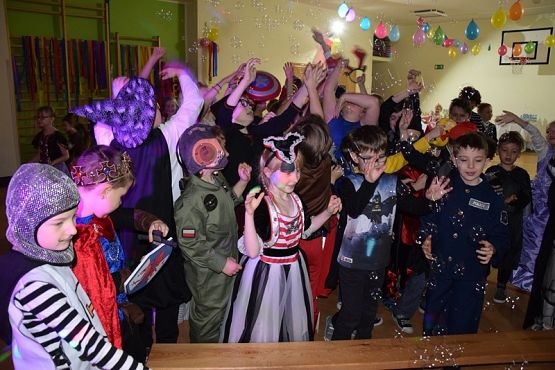  Grafika #11: BAL KARNAWAŁOWY grafika