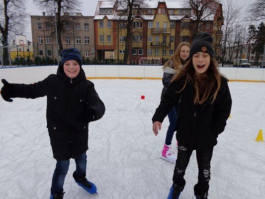  Grafika #1: WF NA LODOWISKU grafika